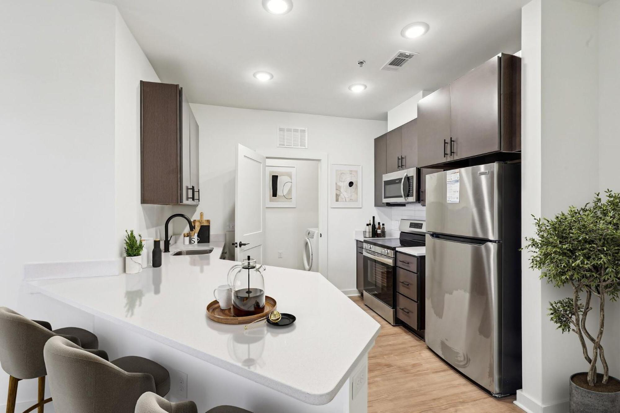 Luxury Furnished Apartments By Hyatus At The Navigator Richmond Exteriör bild